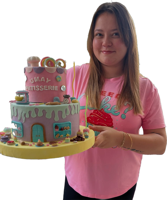 Gizem Umay, Umay Patisserie kurucusu, hazırladığı pastayla